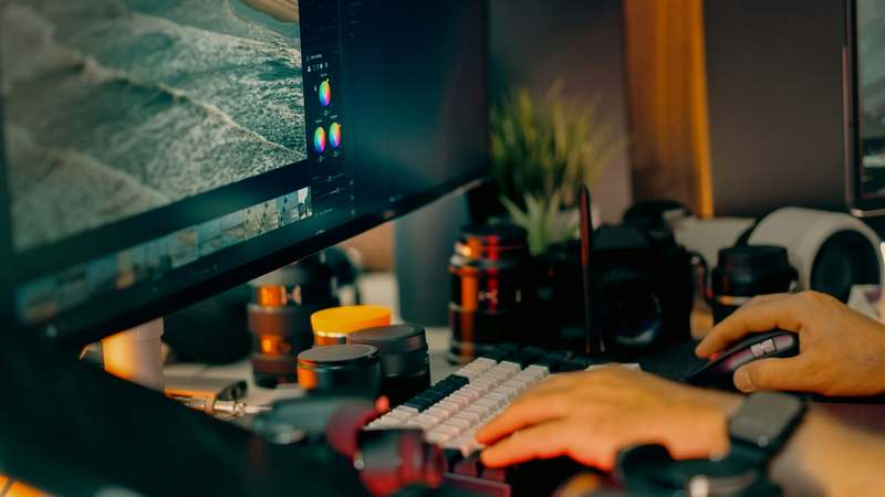 Homepage for Technology Software & SaaS Tools video editing software